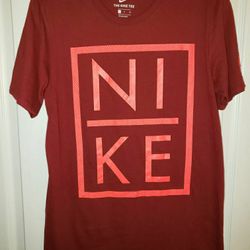 NIKE SHIRT ATHLETIC CUT SIZE SMALL