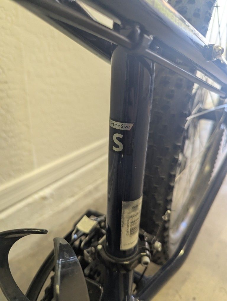 GT Aggressor Pro ( Frame Size- Small) With Extra Tubes