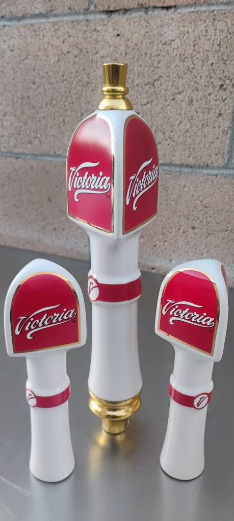 VICTORIA TAP HANDLE . ALSO NEON LIGHTS/ SIGNS AVAILABLE. ( DODGERS & ANGELS BOBBLEHEADS AVAILABLE)