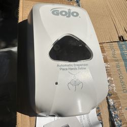 Gojo automatic soap Dispenser
