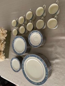 Noritake Bone China Randolph #9721.  - 10 Place Settings - 50 pieces total!