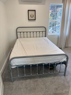 Full bed frame