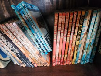Lot of 20+ Ballantine Illustrated War History Books - extensive collection of mi