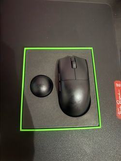 Razer Viper V4 Pro Wireless Gaming Mouse – Excellent Condition