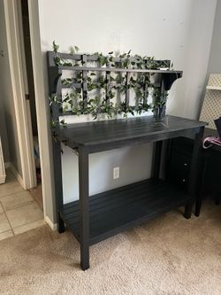 Potting bench