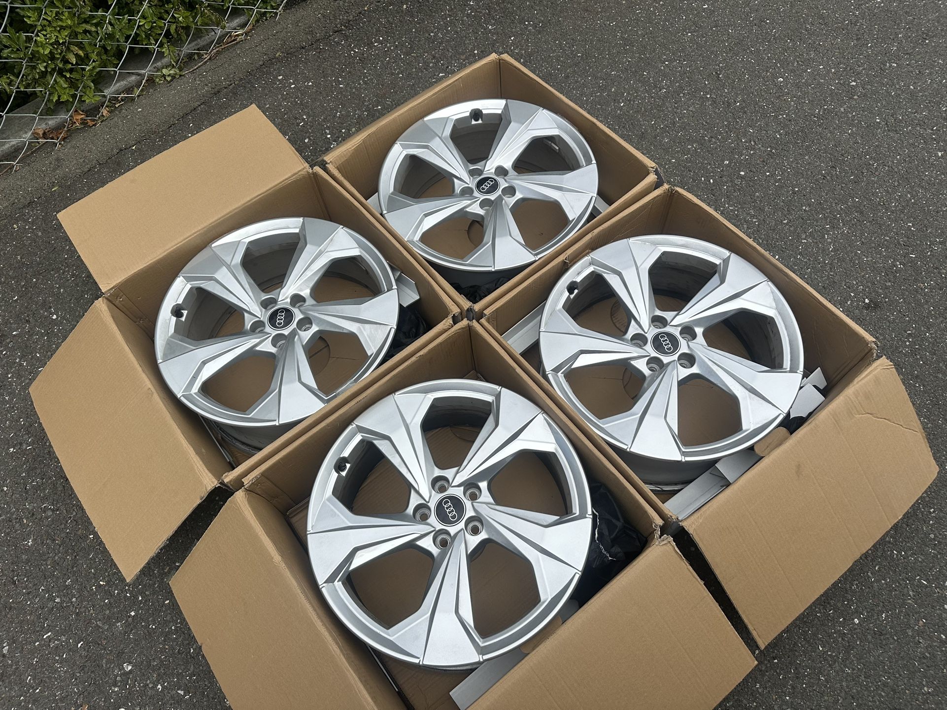 2024 Audi Q5 OEM 20” Wheels Rims Q7 Q8 SQ5 SQ7 SQ8 S RS Q3 SQ3 VW Volkswagen 5x112 20x8