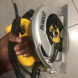 Dewalt Corded Saw