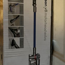 Dyson V8 Motörhead Extra (NEW )
