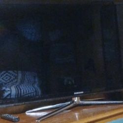 46" Samsung Smart Tv
