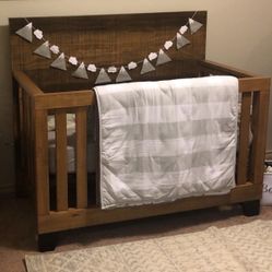 Baby Crib With Mattress And Sheets