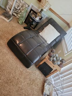 Loungh Chair
