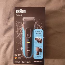 BRAUN Series 3 Shaver