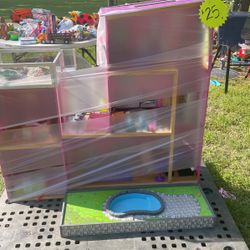 Craft Corner Doll House 