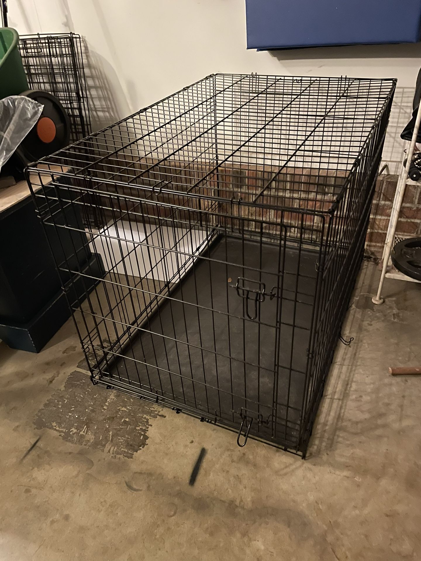 42” Dog Kennel 