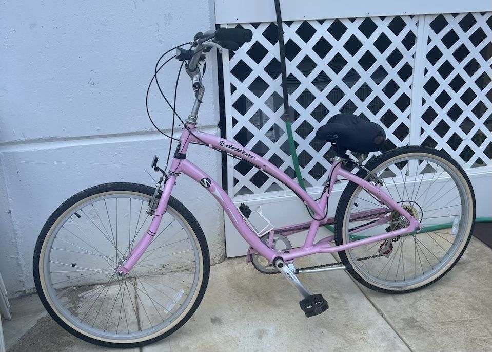 Ladies Road Bike, Tire 26, Good Condition