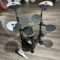 Roland V-Drums Portable TD-4KP Electronic Drum Set