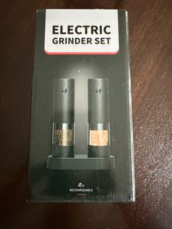 Electric Salt and Pepper Grinder Set
