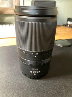 Nikon NIKKOR 28-75mm f/2.8 Z mount lens