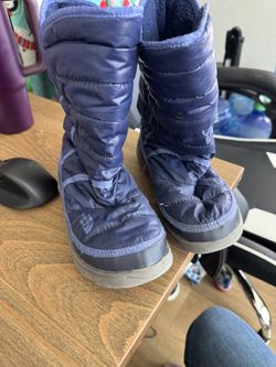 Blue Girl North Face Boots