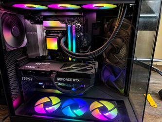 🔥 RTX 5080 Gaming PC - 32GB RAM - 2TB SSD - Like New 🔥