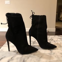 Women’s Pointed Toe Boot