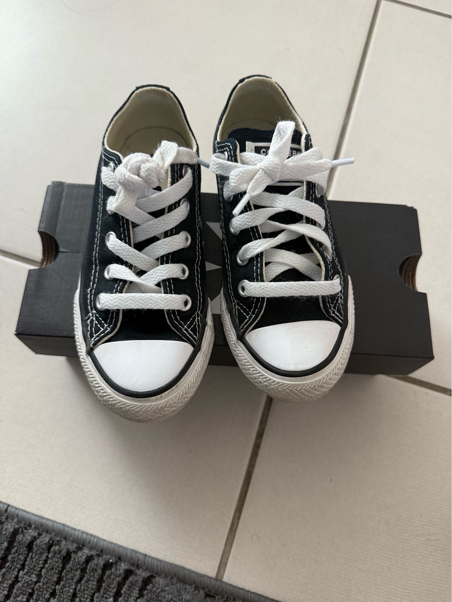 Kids converse 11.5