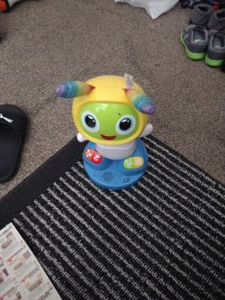 FISHER PRICE NEEDS BATTERY JUST RAN OUT AFTER 5 YEARS MY SON OUTGREW THIS BUT LASTED SINCE HE WAS A BABY 