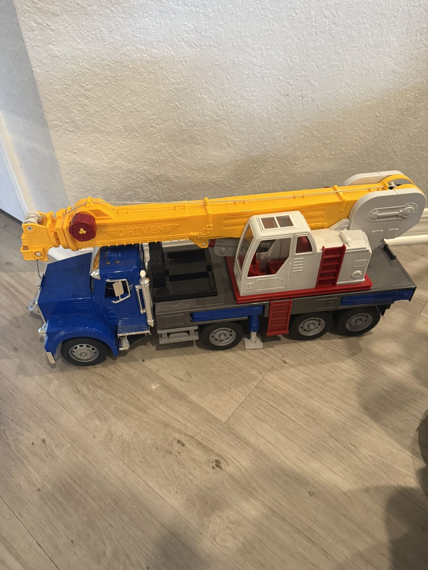 Crane Truck Large
