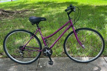 Jumpertrek Hybrid Bicycle 700c