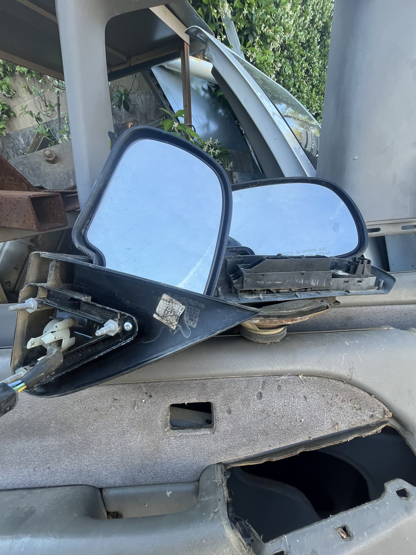 99-06 Chevy/GMC OEM Mirrors