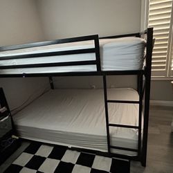 Full Size Bunk Bed With Mattresses