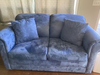 Love seat couch - hide-a-bed