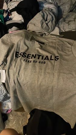 ESSENTIAL SHIRTS