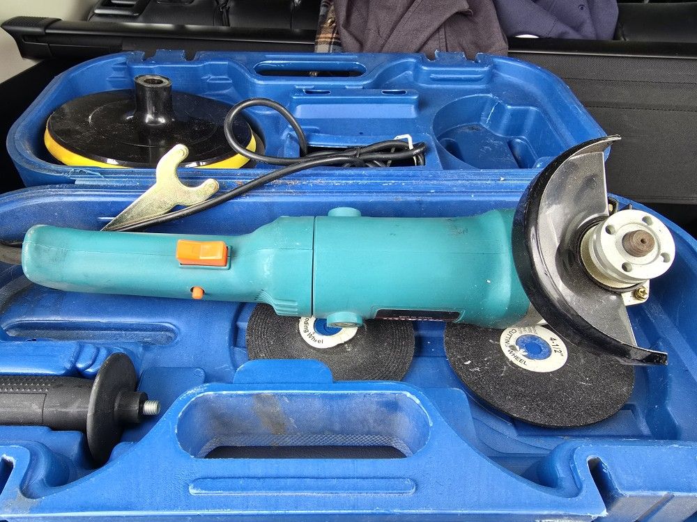 Makita Grinder