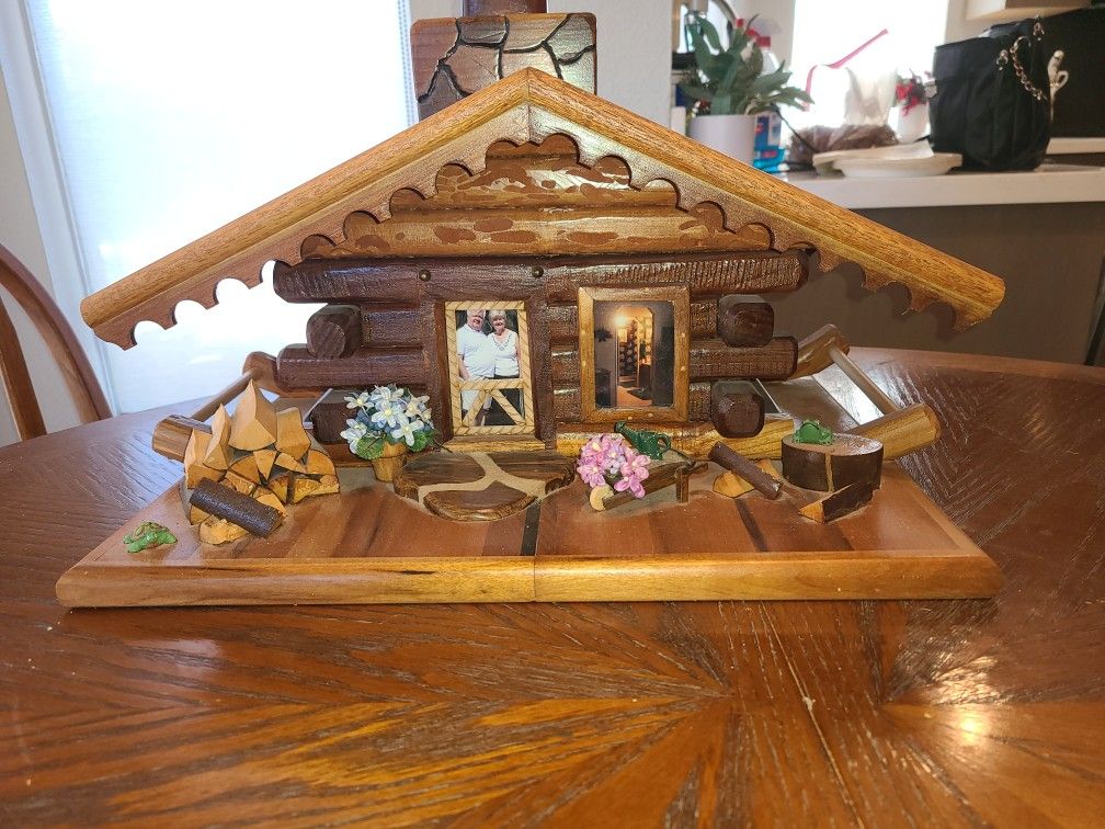 Decoration-hand made log cabin