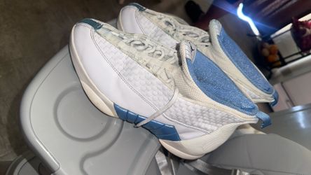 Jordan retro 2000 columbia $200  size 10