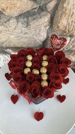 Anniversary Rose arrangement