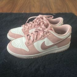 Nike Pink Shoes