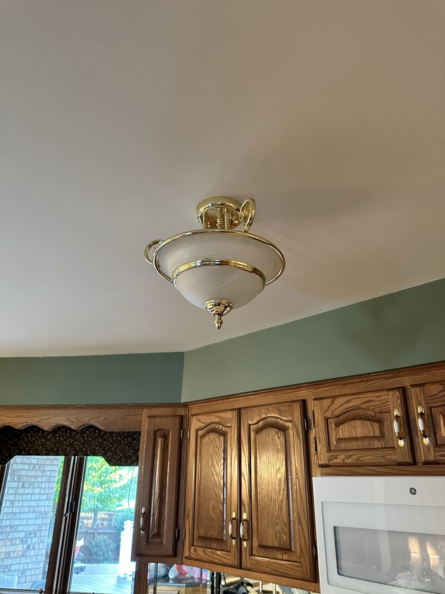 3 Light Fixtures