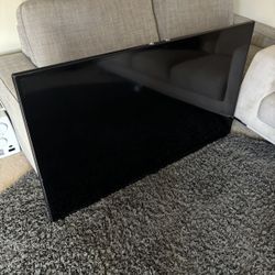 60” Samsung Smart TV
