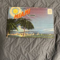 Postcard Holder With 18 Pictures Miami Florida