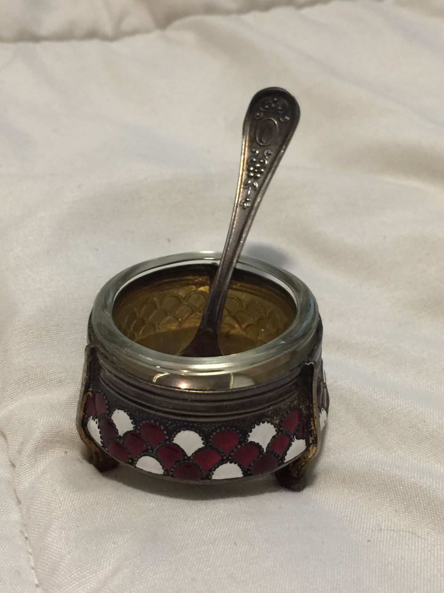 Iiommet Caviar/Salt Red/White Enameled Bowl With Spoon And Glass Insert