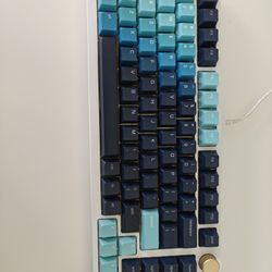 Glorious Keyboard GMMK P-75