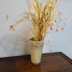 home decor vase with arrangement 