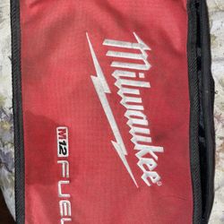 M12 FUEL 12-Volt Lithium-Ion Brushless Cordless 1/2 in. Hammer Drill Kit 