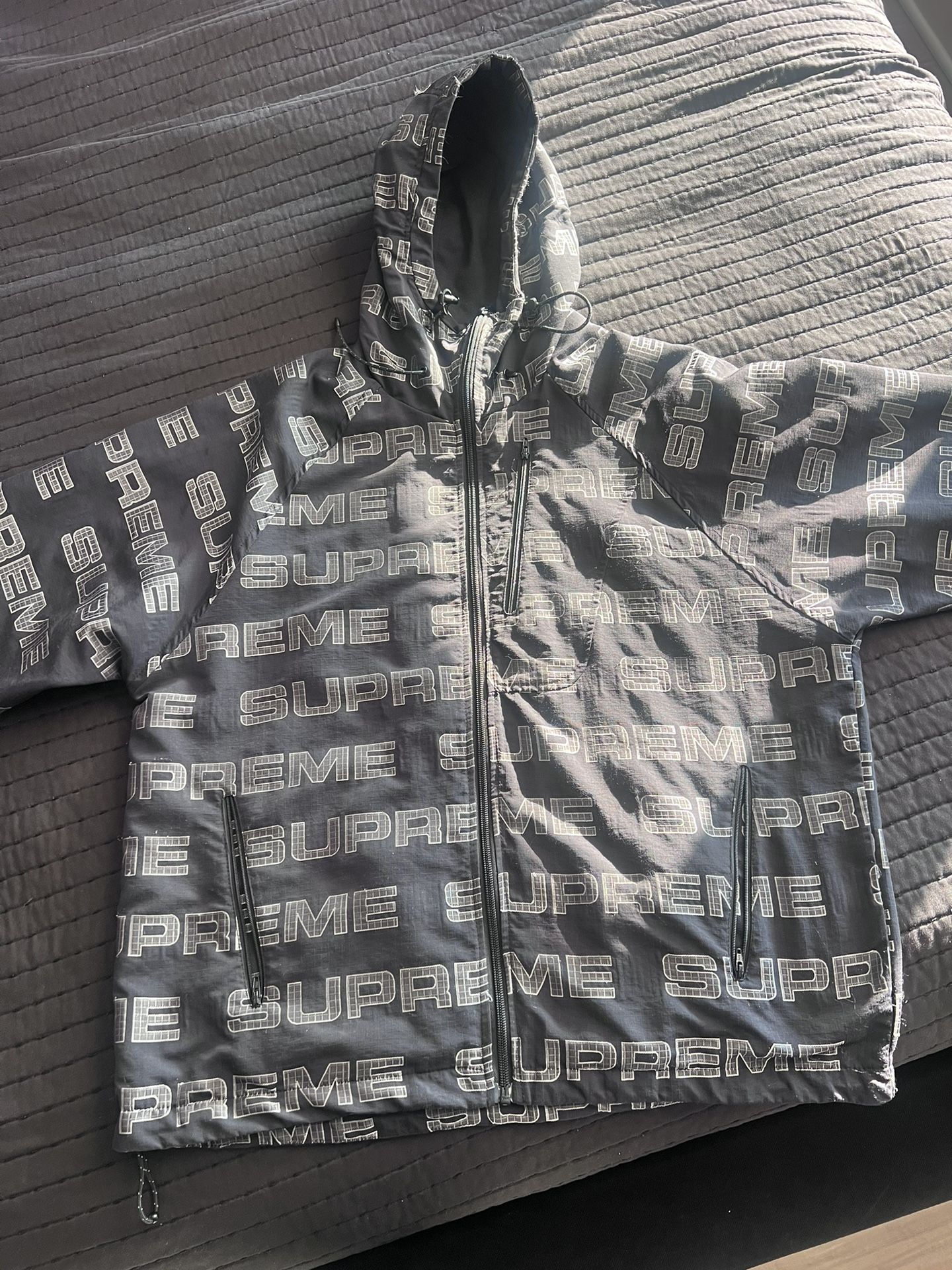 Supreme Windstopper Jacket Size Medium
