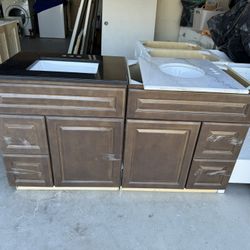 Bathroom Cabinets/sinks