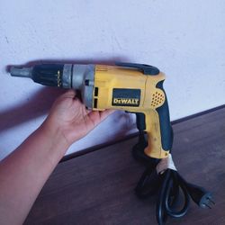 CHIROQUERA DEWALT ELÉCTRICA 