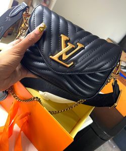 Louis Vuitton New Wave Multi-Pochette Bag for Sale in Uniondale, NY -  OfferUp