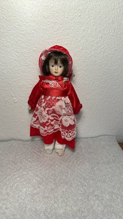 Vintage Porcelain , Gorham Doll Of The Month ( February ) 
